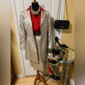 Le Suit VINTAGE champagne Skirt /Blazer Set
